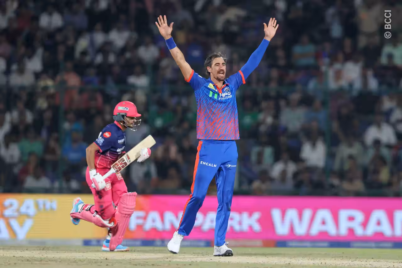 Starc shines as Delhi beat Rajasthan to stay alive