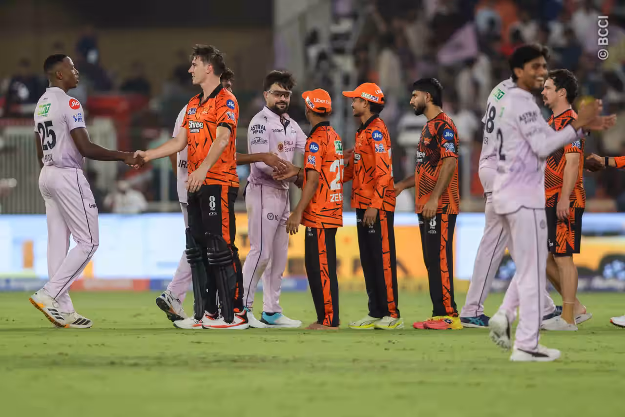 Gujarat thrash Hyderabad to go top of the table