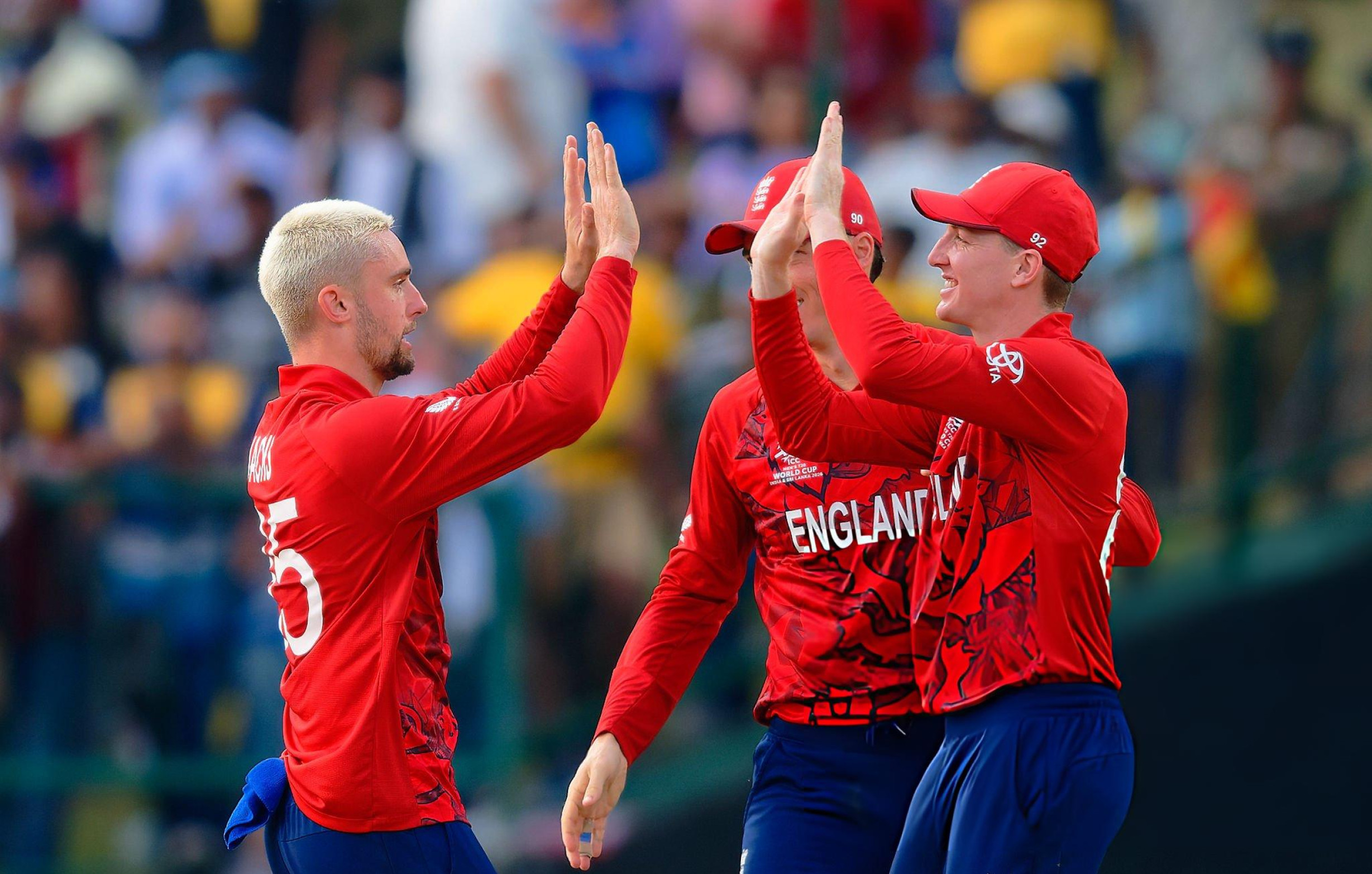 England crush Sri Lanka in super eight clash